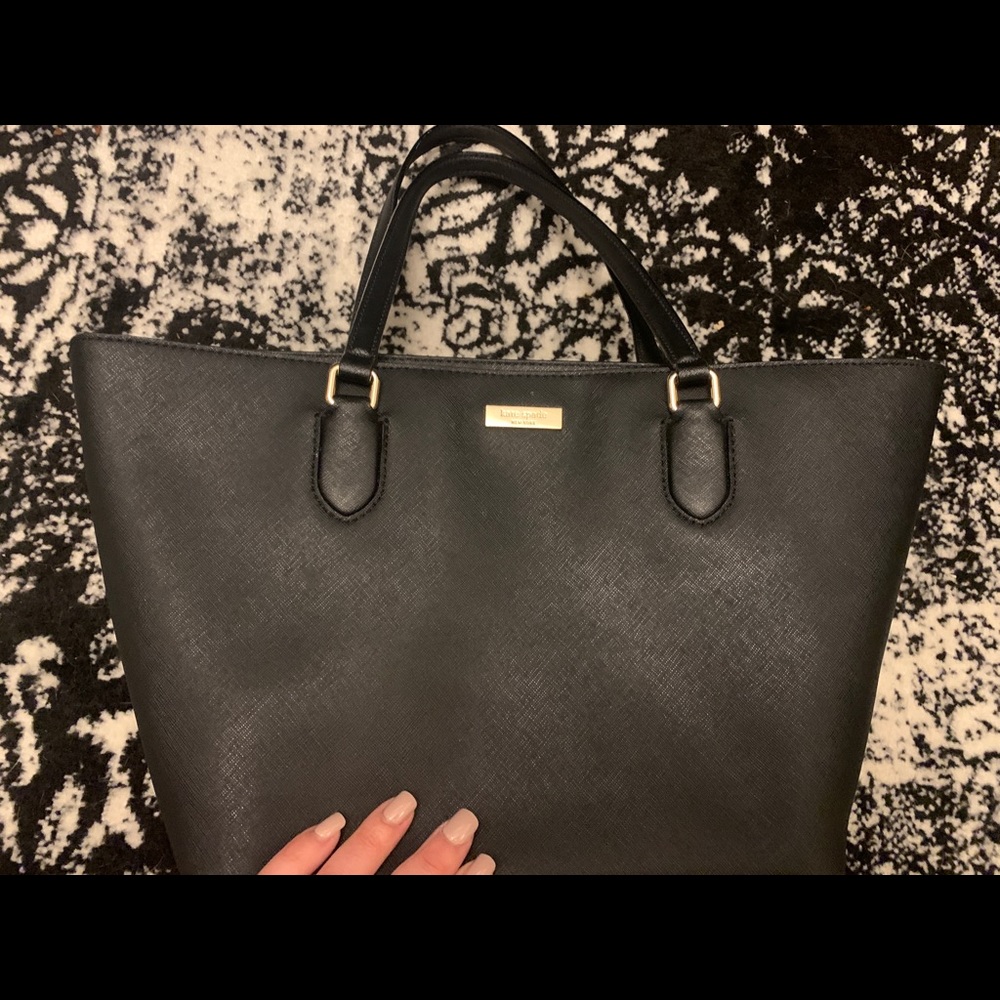 Black Kate spade purse